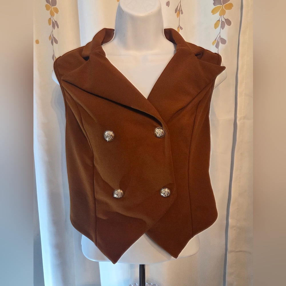 Chic Trendy Womans Brown Vest with‎ Gold  Buttons - Size Large